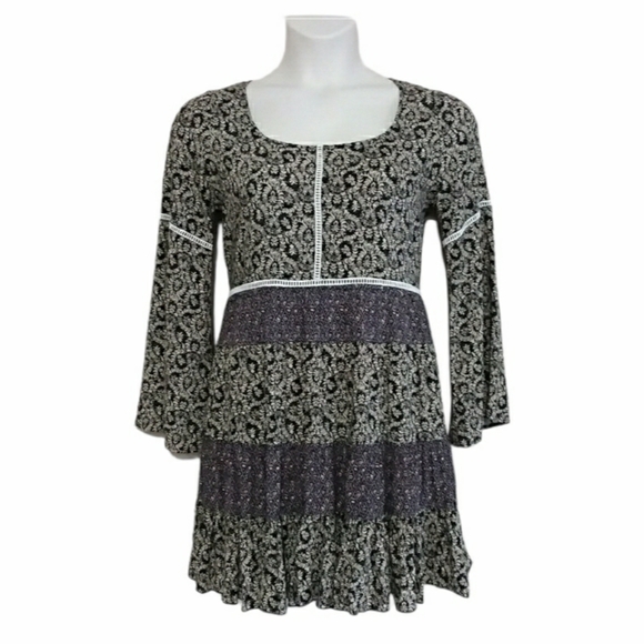 easel Dresses & Skirts - ☆☆SOLD☆☆ Easel Boho Style Bell Sleeve Dress